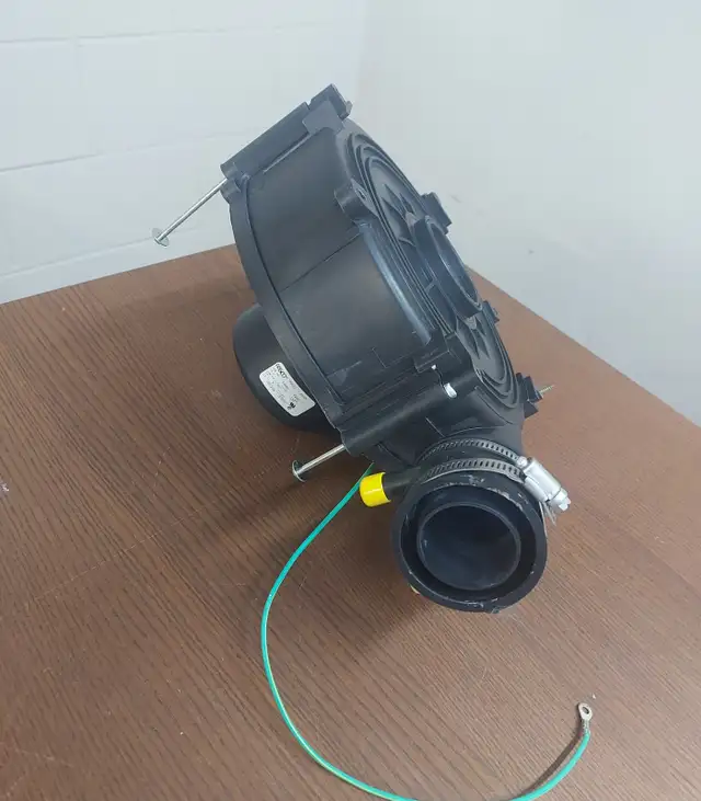 7058173 FASCO Draft Inducer Motor–3300 RPM | OEM 1172823 - M 203 in Heating, Cooling & Air in City of Toronto - Image 7