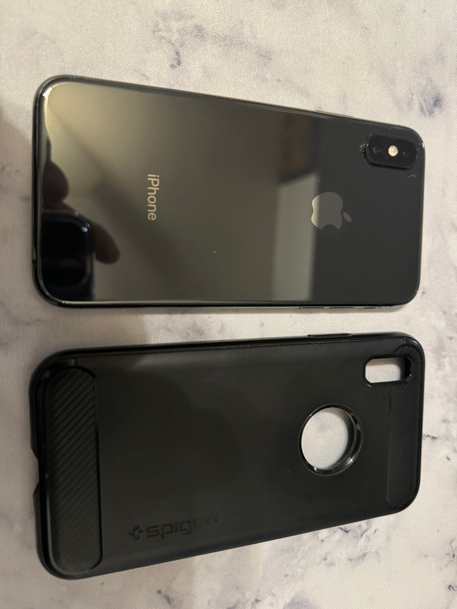 "Space Grey 64 GB iPhone XS - Excellent Condition, Like New! in Cell Phones in Brantford - Image 2