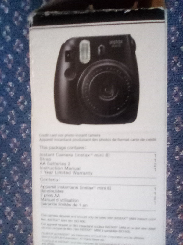 Fujifilm instax mini 8 digital camera black in Cameras & Camcorders in City of Toronto - Image 2
