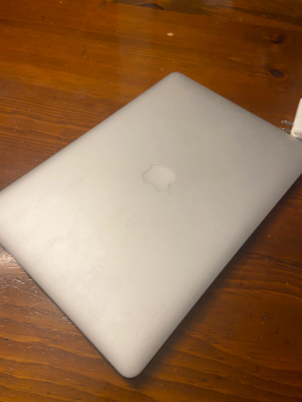 MacBook Pro 15" Retina in Laptops in Calgary - Image 3
