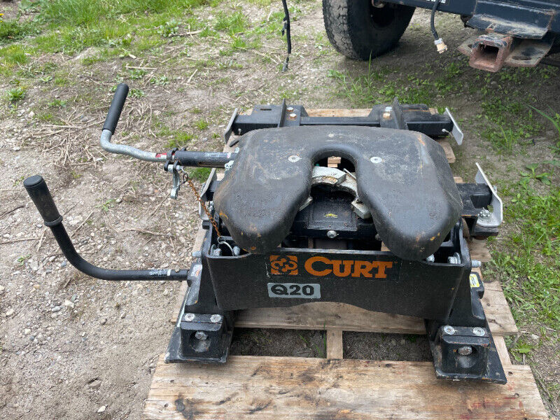 Curt 5th Wheel Hitch System RV & Camper Parts & Accessories Kitchener / Waterloo Kijiji