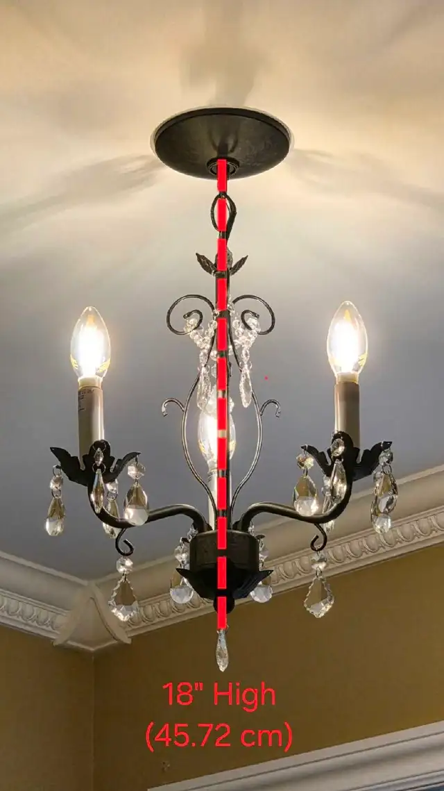 Small Elegant Chandelier Light Fixture in Indoor Lighting & Fans in Markham / York Region - Image 5