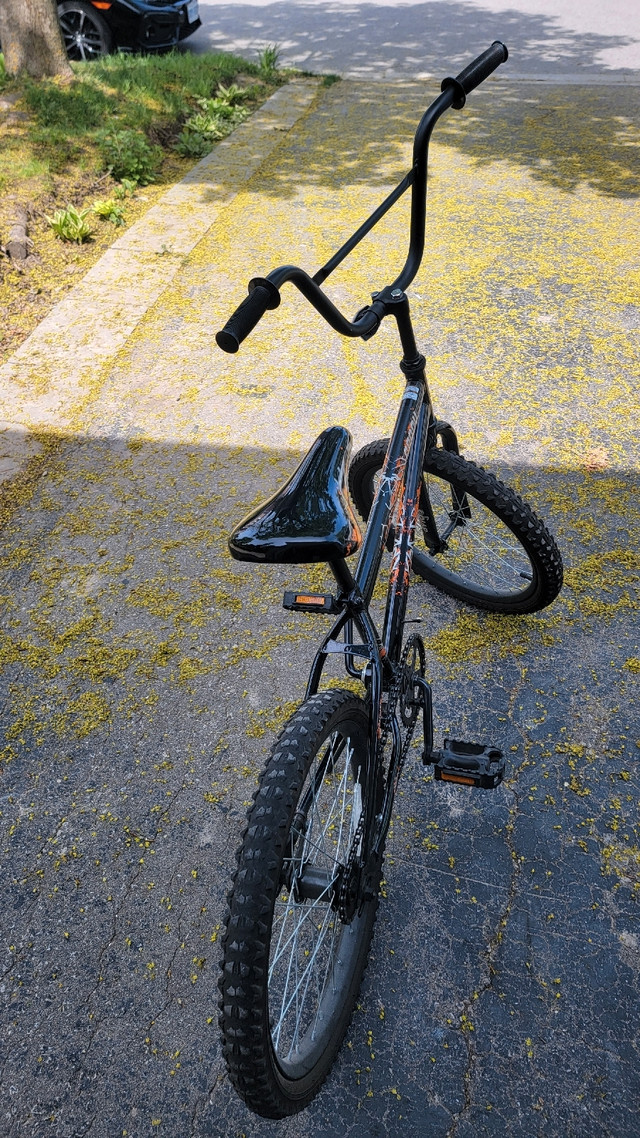 Boys bike 7-12 years. Mint condition in BMX in Mississauga / Peel Region - Image 3