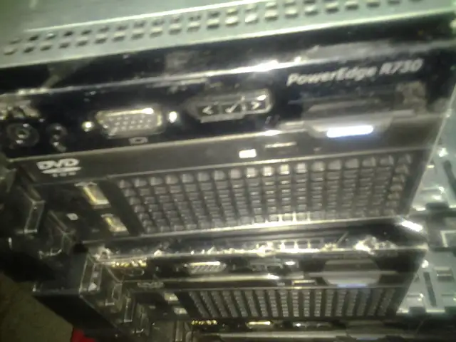 dell r730 8 core 32g ddr4 more than 200 servers for SALE hp prol in Servers in City of Montréal - Image 3