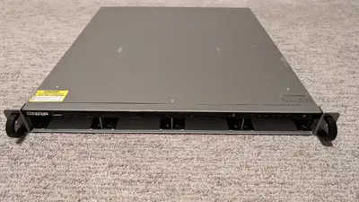 QNAP TS-420U 4 bay rackmount NAS/Server - Just add hard drives and caddies (Can insert hard drives e...