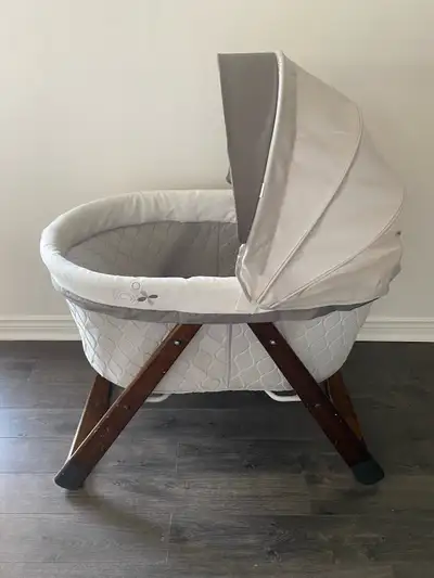 Bassinet Ingenuity Foldway Rocking Wood Carrington, View more