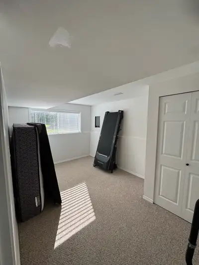Renovated 2 Bedroom basement suite located in Central Abbotsford near Medical Clinic’s, grocery stor...
