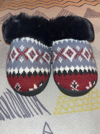 Denver Hayes women’s slippers 
