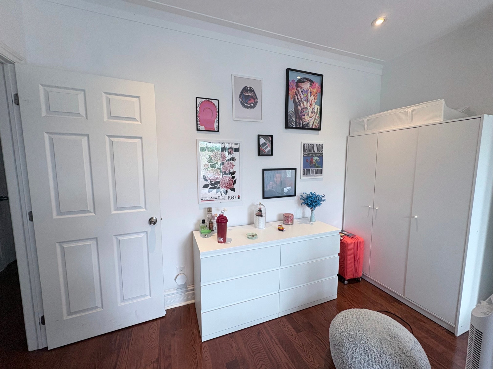 RENOVATED 5½ SPECIOUS  |1-MIN WALK TO SNOWDON METRO & QUEEN MARY — photo 3
