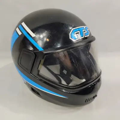 In good used shape with some wear as shown has flip-up visor. Clean inside. Men's size small so will...