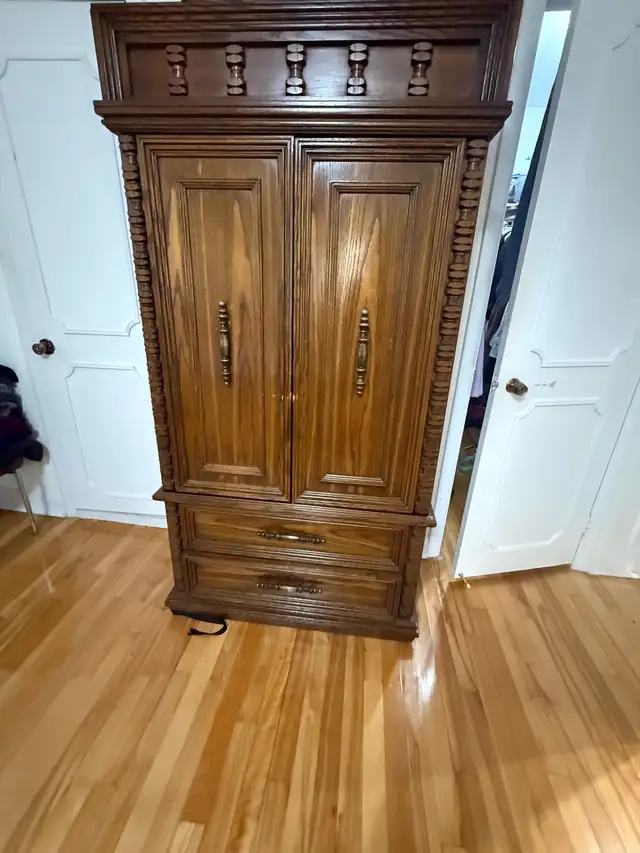furniture estate sale in Multi-item in Laval / North Shore - Image 8