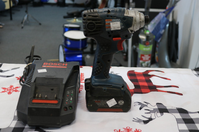 Bosch 18-volt 1/4-in Cordless Impact Driver (#34929) in Power Tools in City of Halifax