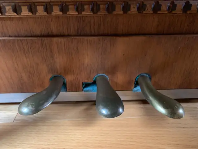 Etyde Piano in Pianos & Keyboards in Calgary - Image 6