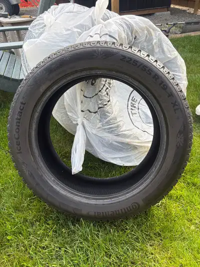 Continental Ice Contact Studded Winter Tires. 255/55 R19 T XL
