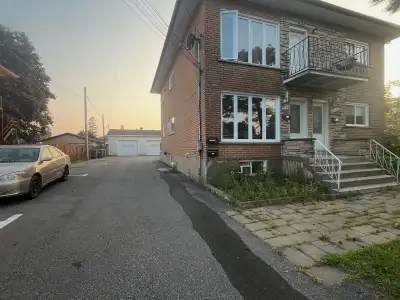 $950 monthly UTILITIES PAID ALL INCLUDED, 3 1/2 BEAUTIFUL LOWER LEVEL APARTMENT – LOCATED on Rue VIA...