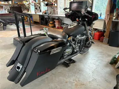 2006 Yamaha Roadstar Silverado 1700. Fairing by Wicked Fairings/ 400 watt stereo. Custom bags and ba...