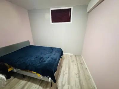 Pl call 6478033094, room in Orangeville