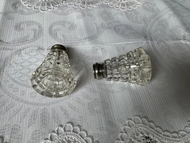 Antique Roden Bros Birks Xmas Tree Crystal Sterling Silver Salt in Arts & Collectibles in Markham / York Region - Image 7