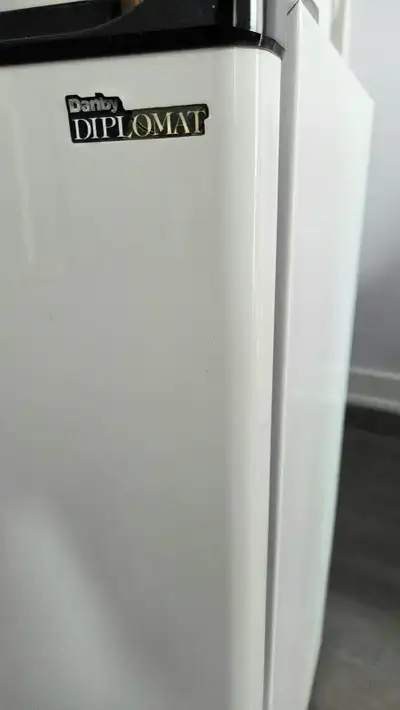 Up for sale is a used Danby Diplomat Mini Fridge Model DCR40WE Colour - White Item size in inches –...