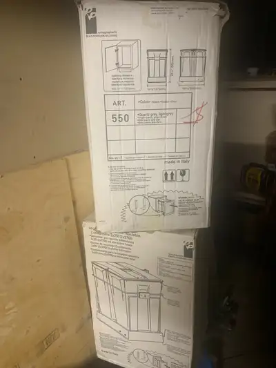 Units are brand new inbox $30. Each. One of the boxes has a little water damaging.