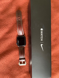 Apple Watch Series 5 44mm GPS + cellular 