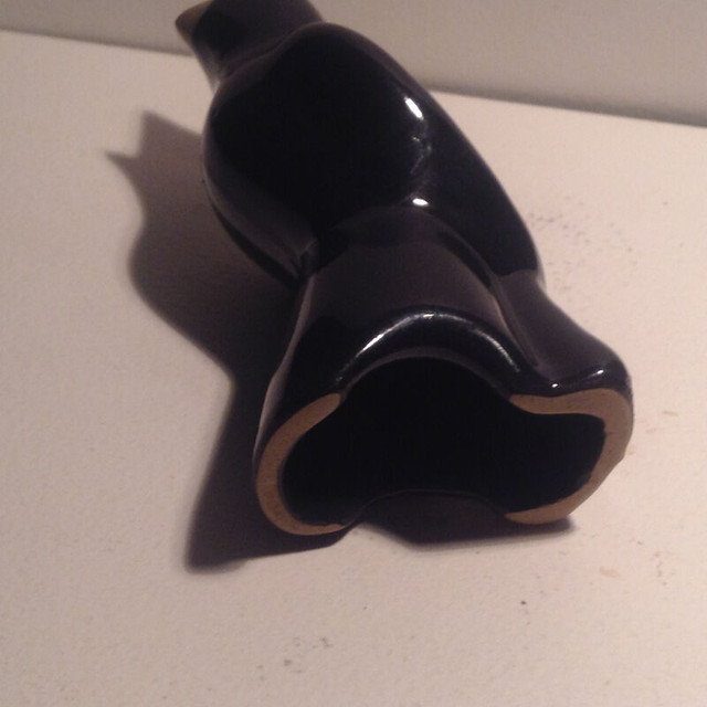 Vintage Pottery BLACK Pie Bird Vent Funnel in Arts & Collectibles in Vancouver - Image 3