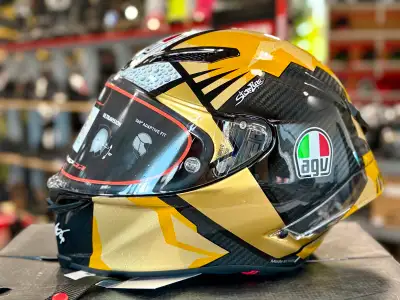 We got deals on Some PISTA’S This Extra Large MIR has a small blemish in the gold leaf We got this o...