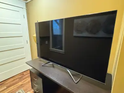 55” Hisense TV from 2019, View more