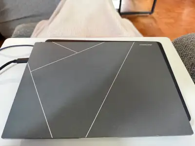 ASUS Zenbook s 13 Ultrabook i7 1355U 16GB ram 512 GB SSD Oled, View more