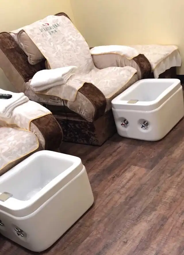 Strathcona Spa & Foot Massage in Massage Services in Edmonton - Image 8