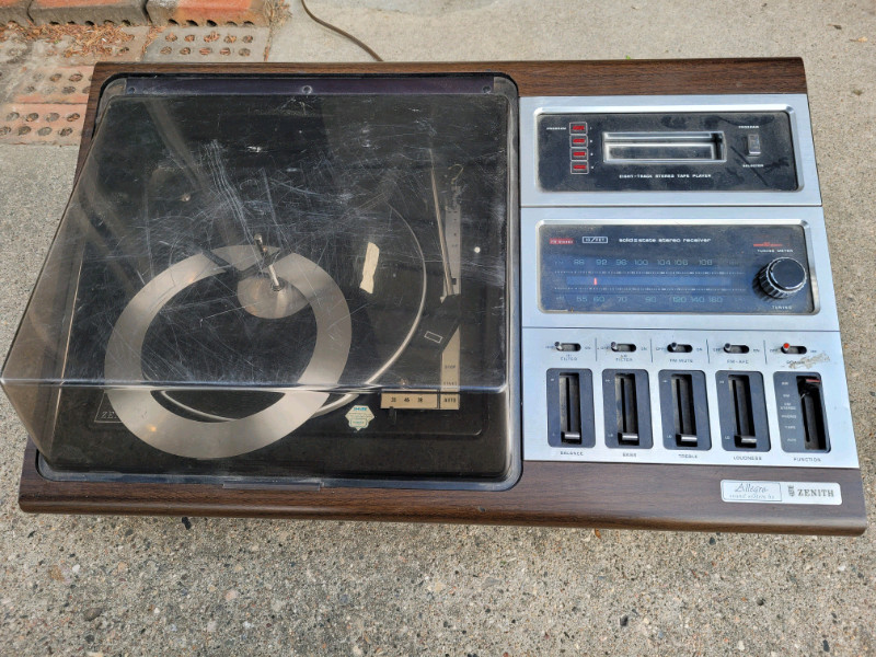 Used, 1970's ZENITH ALLEGRO SYEREO SYSTEM FOR PARTS for sale  