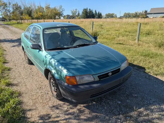 1995 Toyota Tercel 2dr Sedan 
