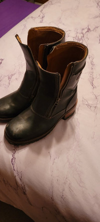 Harley Davidson riding boots