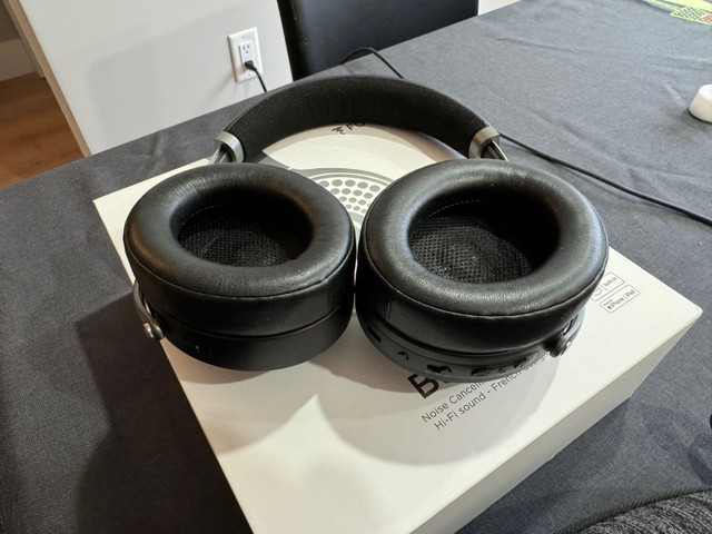 Focal Bathys Wireless Noise Cancelling Headphones in Headphones in Bedford - Image 3
