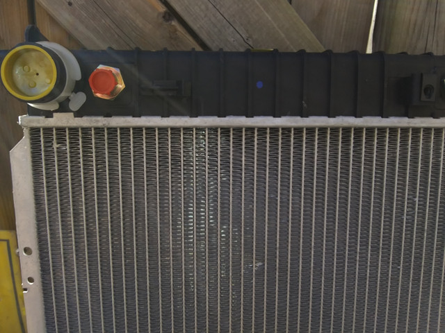 F 150..."91 or '92 New radiator in Engine & Engine Parts in Sarnia