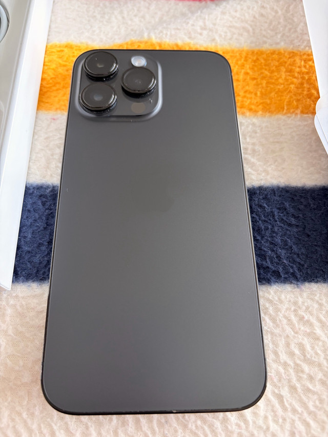 iPhone 14 Pro Max - Space Black in Cell Phones in Edmonton
