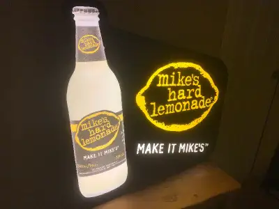 Huge Vintage Mike’s Hard Lemonade Bar light up Mint Beautiful Mikes hard Lemonade Light up sign. Has...