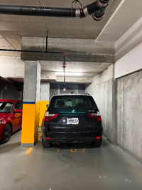 Place de parking intérieure (petite auto préférable) Griffintown