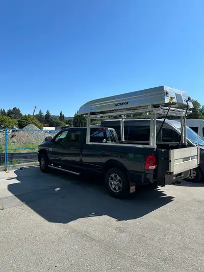 Auto loading boat rack for full sized pickup truck. Virtually new but my plan has changed. I switchi...