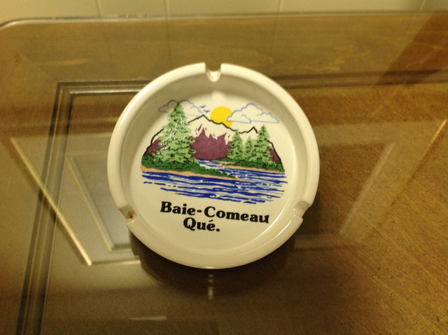 Cendrier promotionnel Souvenir Baie-Comeau dans Art et objets de collection  à Rimouski / Bas-St-Laurent - Image 3