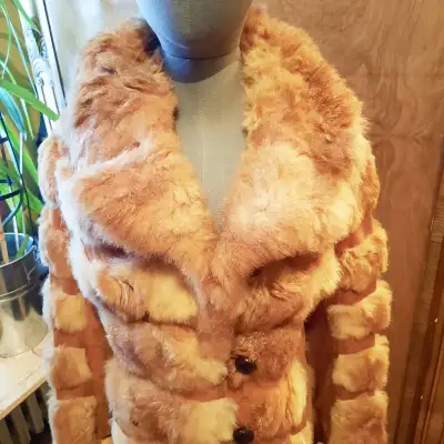 EATON Leather & Shearling Coat-Manteau en Cuir & Peau de Mouton, View more