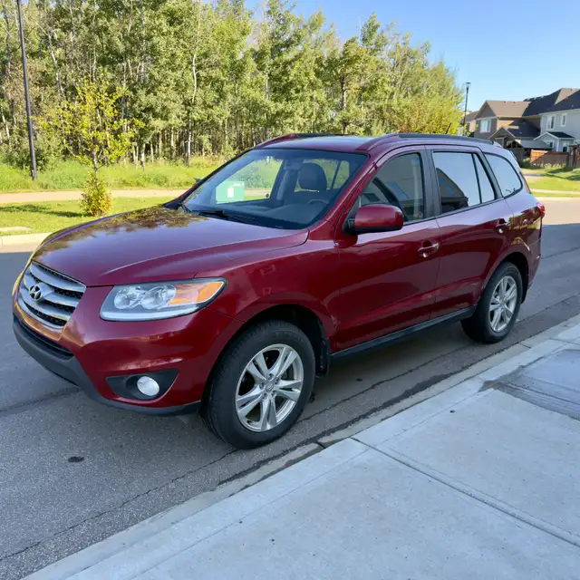 2012 Hyundai Santafe,AWD,Fully Loaded,No Accident 