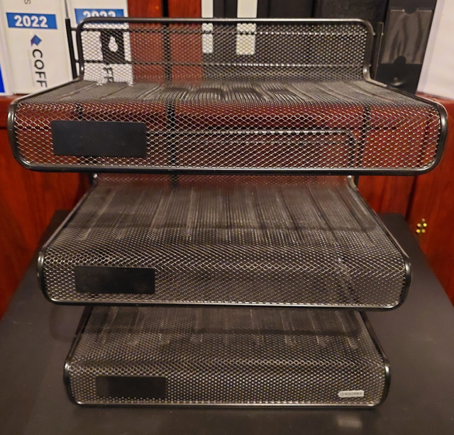 organiseur/classeur rolodex Wire Mesh Deluxe Desktop or wall Org dans Autre  à Laval/Rive Nord