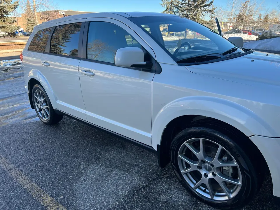 2012 dodge journey AWD in great condition