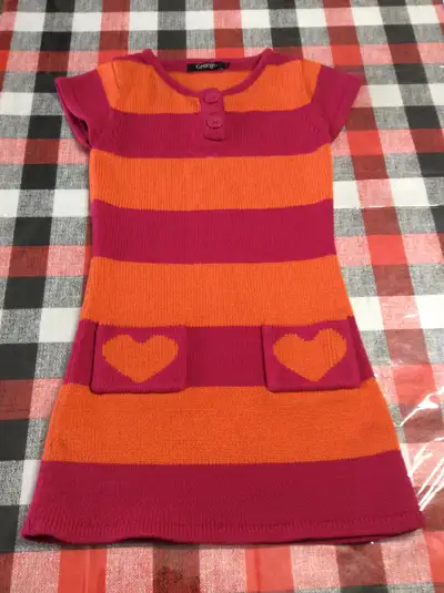Girls dress, size 6 George Brand From pet free and smoke free home. Cash only No Deliveries