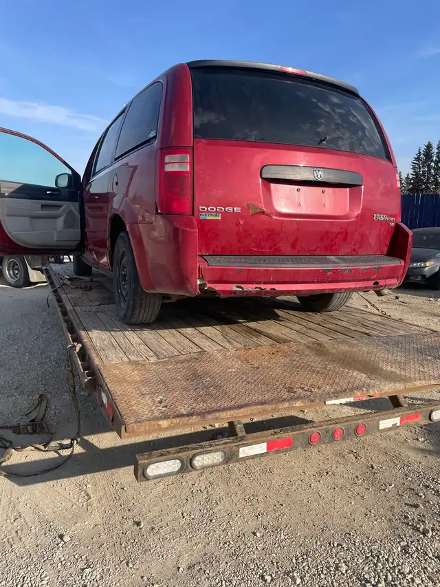 Guaranteed to pay you as much as we quote you here in Cars & Trucks in St. Albert - Image 11