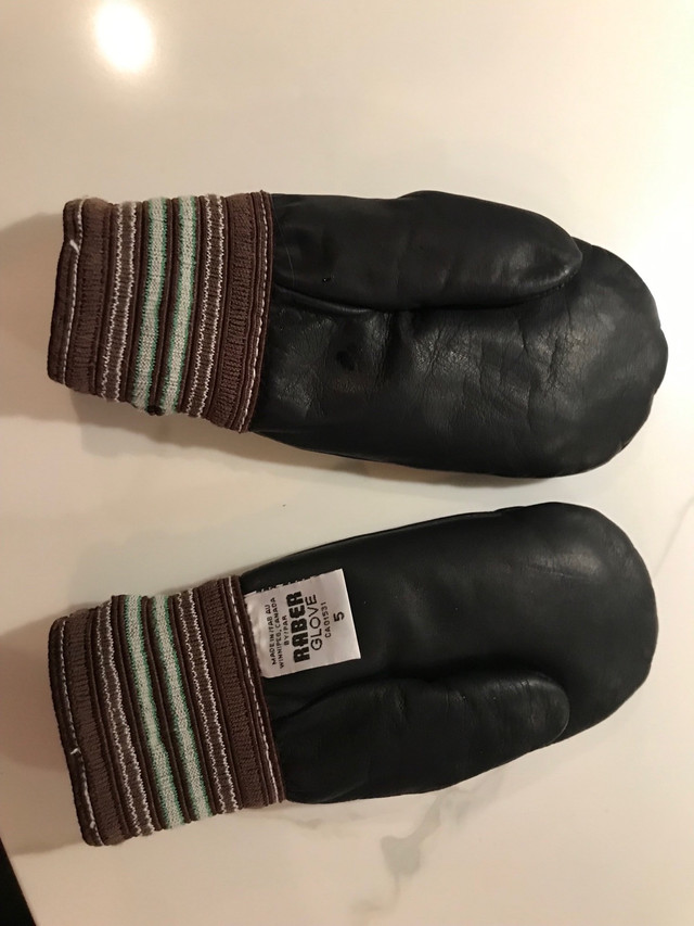 Raber Leather Mitts - size 5 (for 4-6 year old) in Kids & Youth in Winnipeg - Image 2