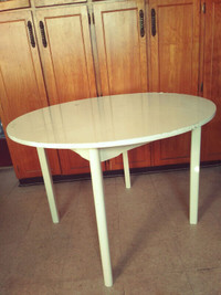 Vintage Round White Wooden TABLE: 41.5" Across / 29" High