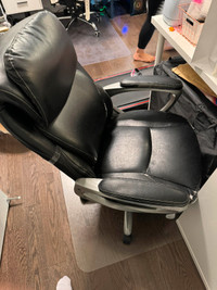 Desk swivel chair