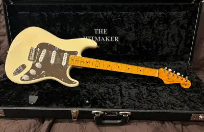 FENDER USA NILE RODGERS STRATOCASTER, View more